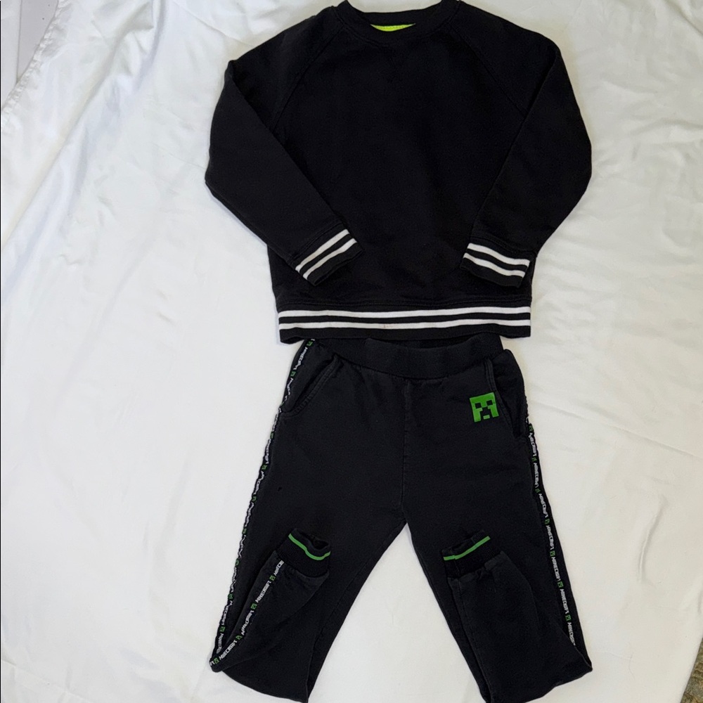 Minecraft sweats with Athletic works sweatshirt